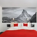 Swiss Hotel 4*